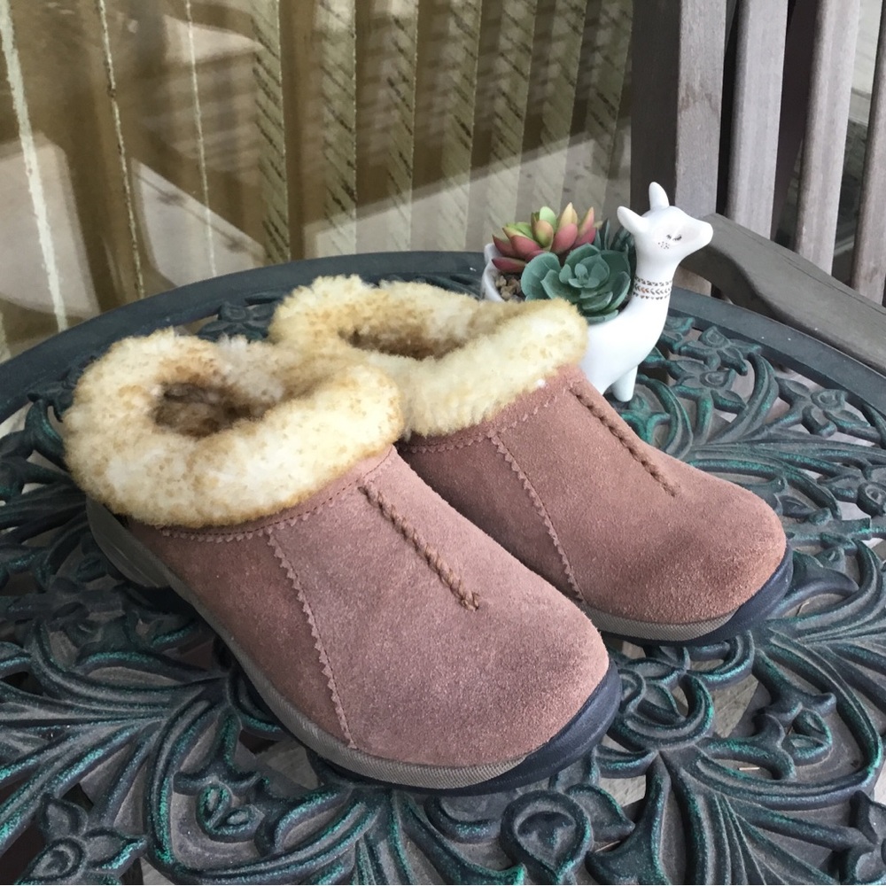 Old Friend Super Comfy Plush Slip--Ons with plush sheepskin lining.